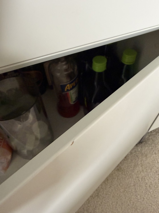 Image 1 of Vetrina Pastoe Vision colore bianco 005, struttura alluminio