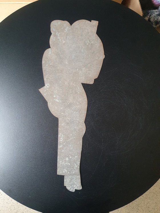 Image 1 of Vintage Miss Berger blikken silhouet – pin-up uit de jaren 50 – Pastis 45 – 46 cm