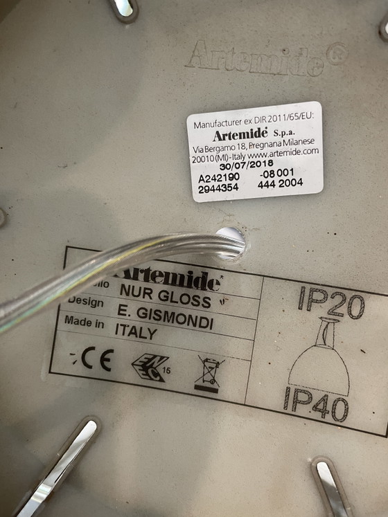 “Pair of Artemide Nur-Gloss-Ernesto Gismondi pendant light” – Pendant lamps, Glass, Metal (photo 5 of 10)