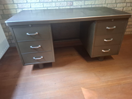 Image 1 of Gispen-Schreibtisch