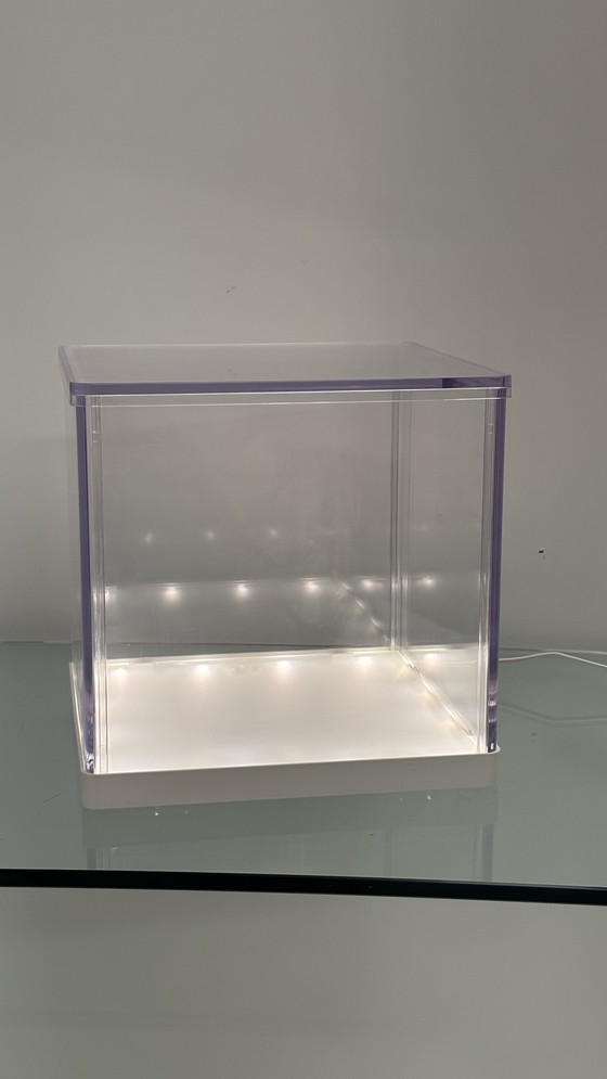 Image 1 of Scatola vetrina Synas design Ikea quadrata con luci LED