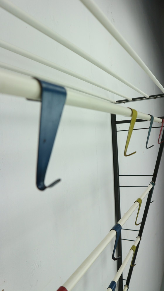 Image 1 of Coen de Vries per Devo “Scale” Appendiabiti in metallo, Paesi Bassi, anni &#39;60