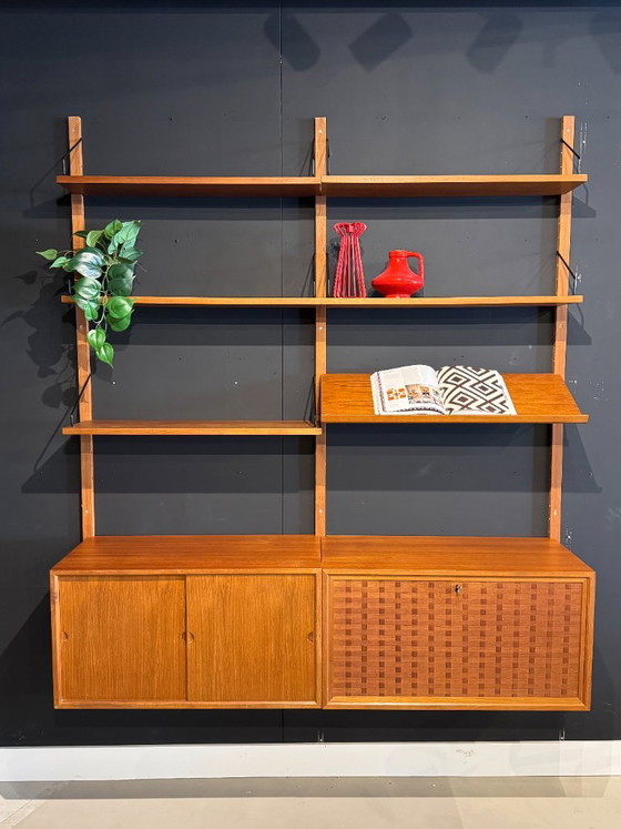 Wand Systeem | Royal System | Poul Cadovius | Teak – Wandrek, Wood (photo 2 of 15)