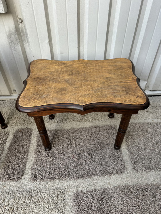 Image 1 of Tavolini laterali in legno d'epoca