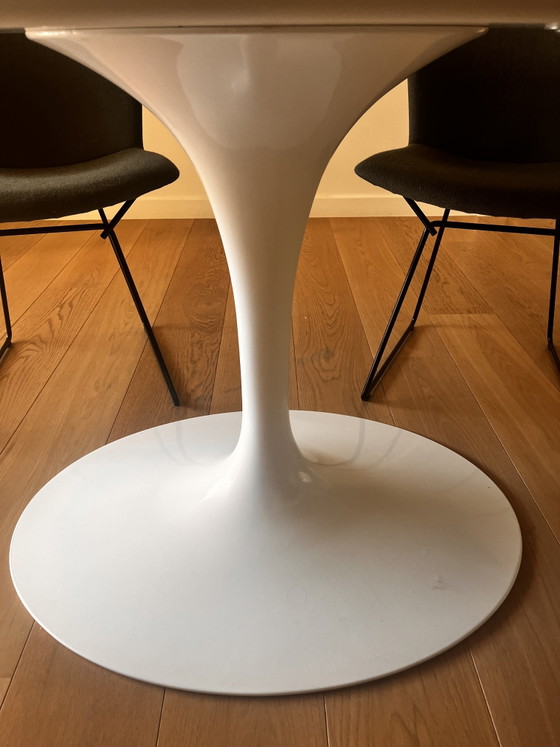 Oval Knoll Saarinen Dining Table 1.98 m – Mdf, Aluminium (photo 9 of 10)