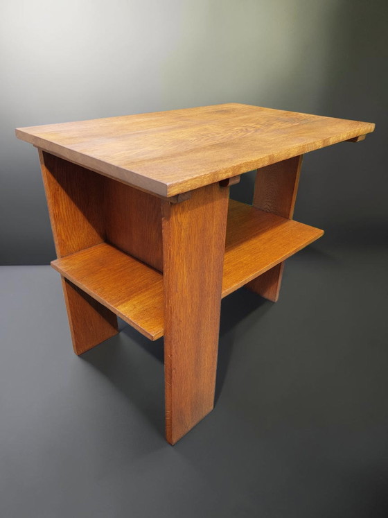 Image 1 of Table d'appoint ancienne, petite table de l'école de La Haye
