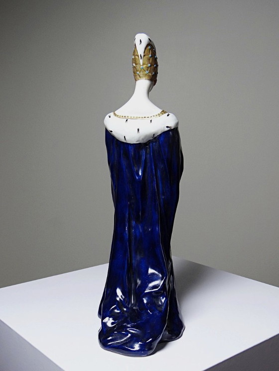 Image 1 of Sujet en porcelaine ancien "Liseuse" art déco signée J.Vesques