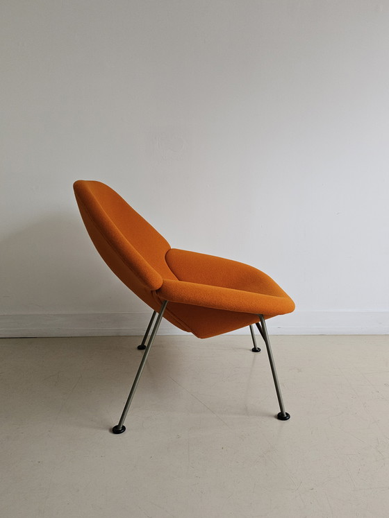 Image 1 of Vintage Artifort armchair F555