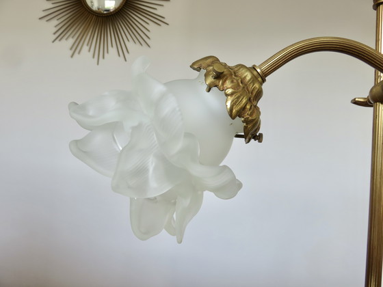 Image 1 of Imponente lampada Art Nouveau, tulipano a forma di rosa in vetro smerigliato e bronzo