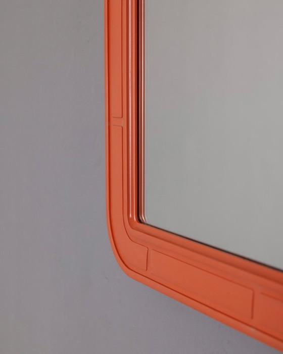 Image 1 of Vintage oranje wandspiegel van Carrara Matta, jaren 70.