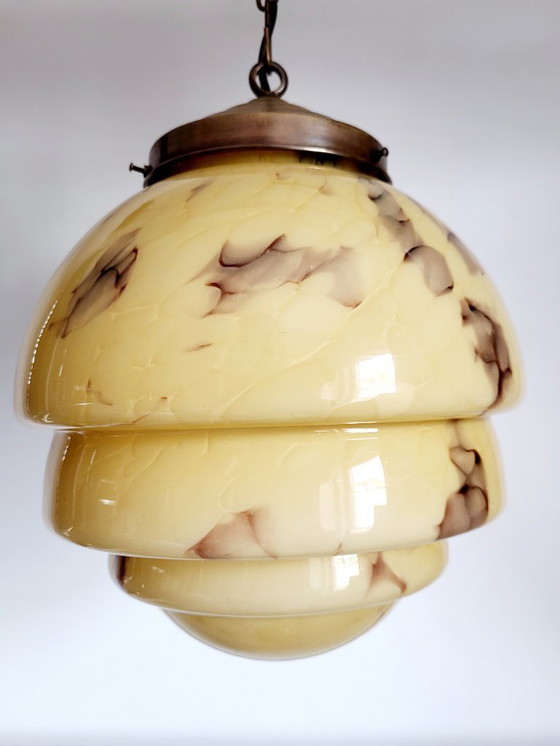 Image 1 of Art deco opaline glazen hanglamp, gemarmerd, messing, jaren 1930