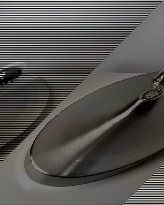 Image 1 of Applique moderniste disque style Charlotte Perriand – OVNI space age argenté - Diamètre 35cm