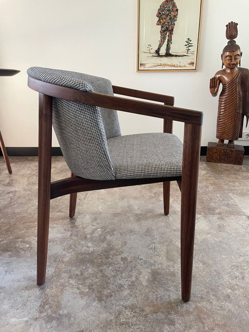 4 sillas de comedor Crail con reposabrazos, tapizadas en tela color nogal, Exclusive B, 22 Raven