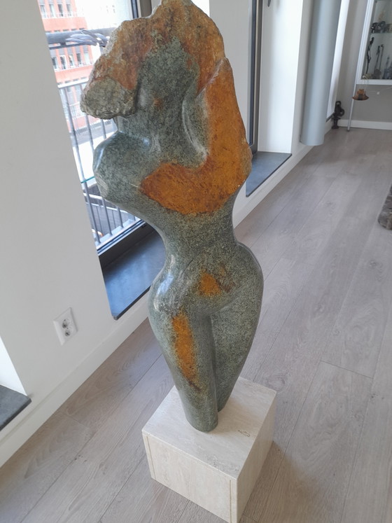 Uniek groot sculptuur unica 110 cm hoog – Beeldhouwkunst, Stone (photo 4 of 12)