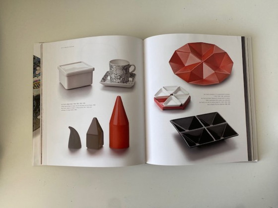 Arabia Edition Designmuseo Helsinki 2009 – Arabia Finland, Coffee table books, Paper (photo 2 of 5)