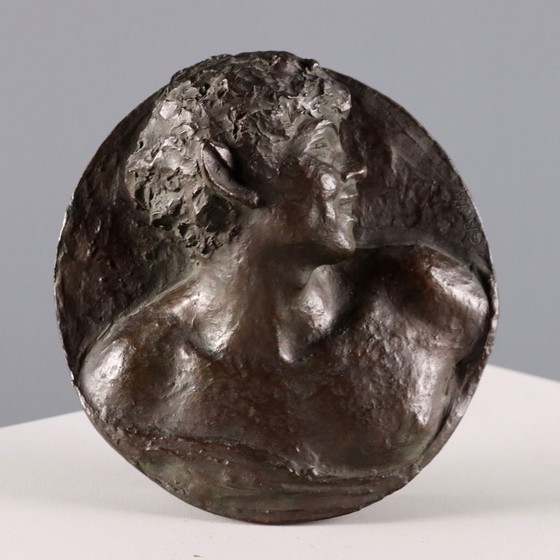 Image 1 of Een paar bronzen panelen, gesigneerd door G. Botta.