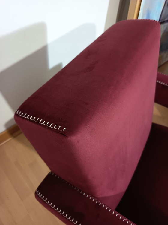Image 1 of CASSINA 2X Poltrone 637 UTRECHT  (NUOVE MAI USATE) in Velluto 13L Ortigia/Plum con Cuciture in filo Naturale a punta Cavallo