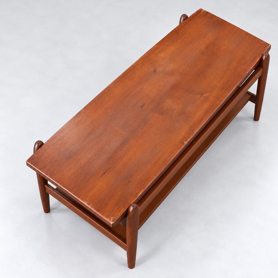 Vintage teak coffee table with reversible top – Wood (photo 3 of 6)