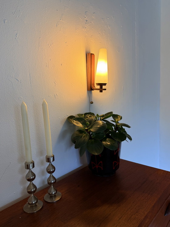 Image 1 of Vintage Danish teak wall lamp '60