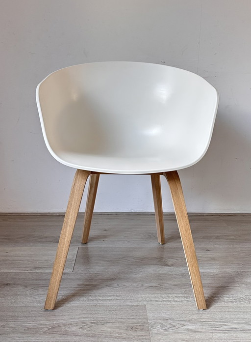 Hay AAC22 design stoel