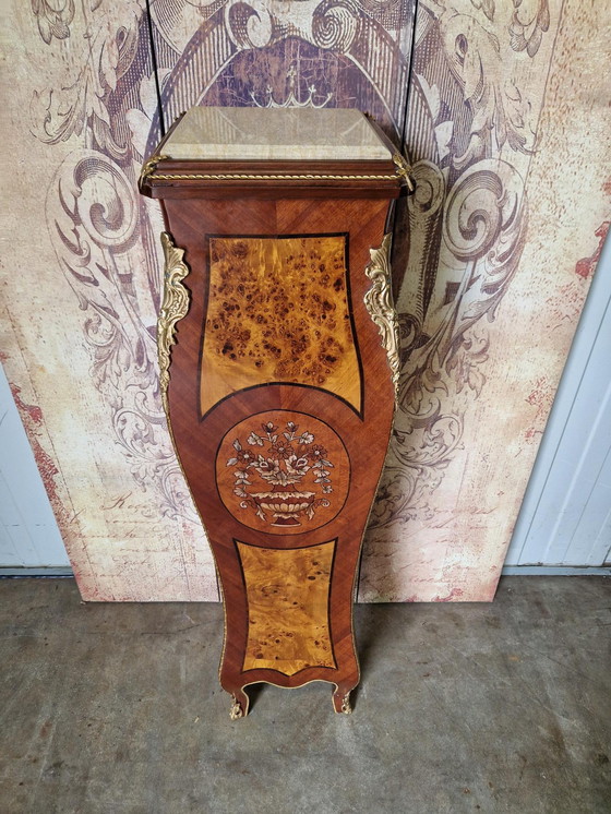 Image 1 of Classic column, plant table, piedestal, root veneer and marble top and missing decorations dim. 30x30cm and 126cm high.