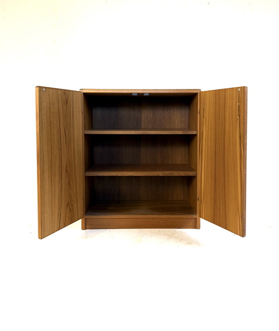 Image 1 of Vintage Deense Teakhouten Schoenenkast ‘60