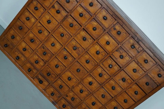 Image 1 of Armario de boticario/taller industrial holandés de pino, circa 1930