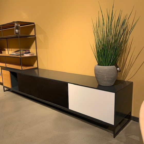 Image 1 of Bert Plantagie Luna TV cabinet