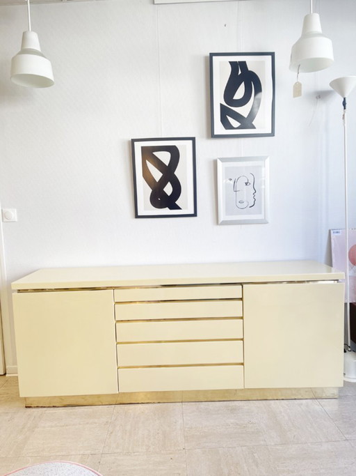 Aparador de Jean-Claude Mahey en laca beige y latón – circa 1970 – dressoirs, Wood