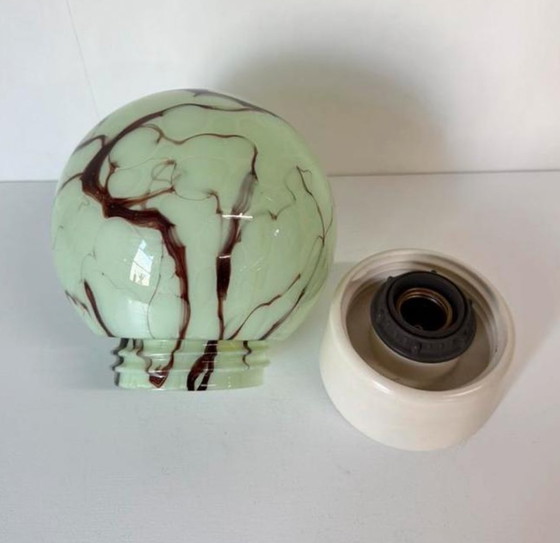 Image 1 of Lampada vintage Thabur a sfera marmorizzata verde anni '30