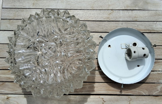 Image 1 of Plafonnier vintage J. années 60/70 en cristal épais, motif géométrique en losanges
