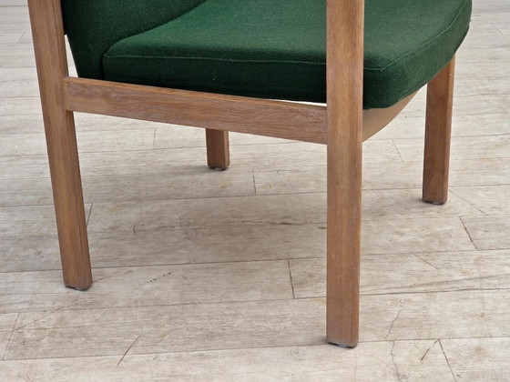 Image 1 of Fauteuil danois des années 1980 de Høng Stole, laine verte pour meubles, bois de chêne.