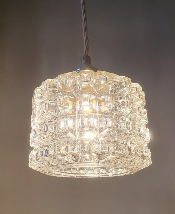 Image 1 of Suspension vintage milieu du siècle en verre transparent à motif quadrillé