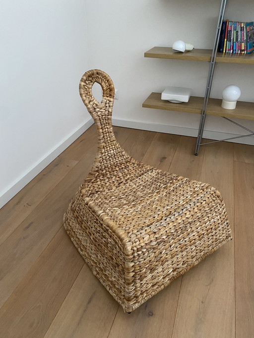 Chaises à bascule IKEA PS Gullholmen vintage en osier – Design par Maria Vinka