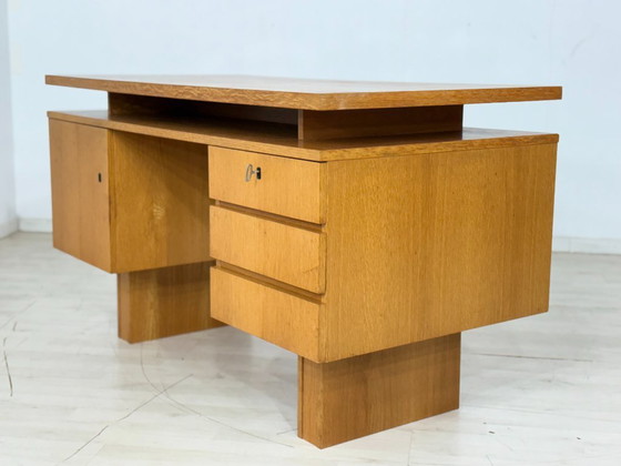 Image 1 of Bellissima scrivania di metà secolo / scrivania da ufficio / tavolo da lavoro vintage / autoportante