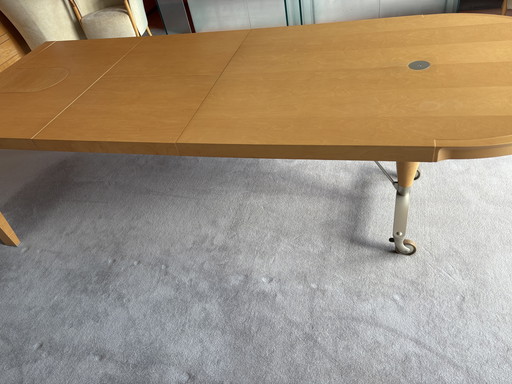 Table à manger en bois design Giorgetti Chi Wing Lo