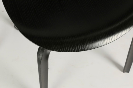 6 x Fritz Hansen, Grand Prix-ontwerp van Arne Jacobsen – Eetkamerstoelen, Wood (photo 6 of 7)