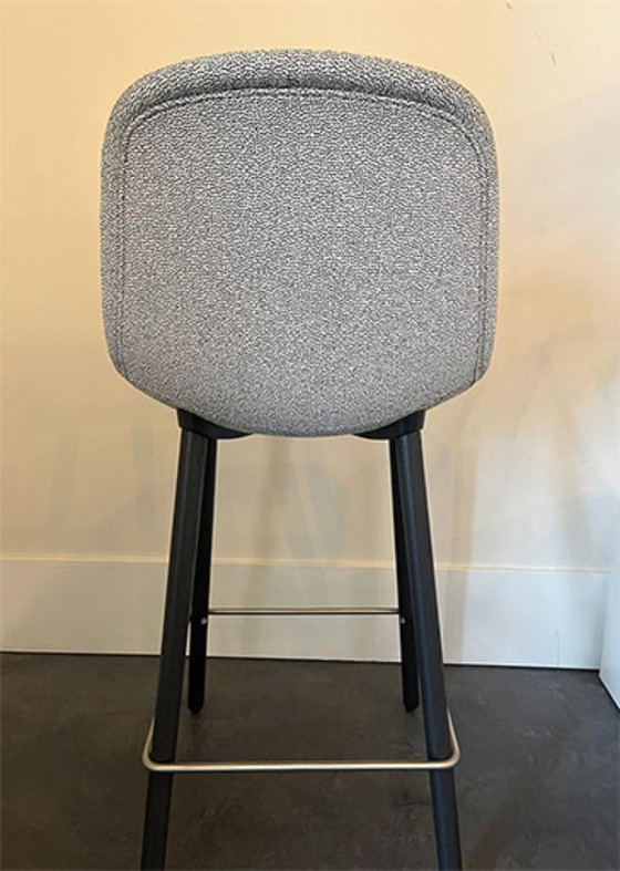 Image 1 of Hay NEU 12 TABURETE DE BAR BAJO