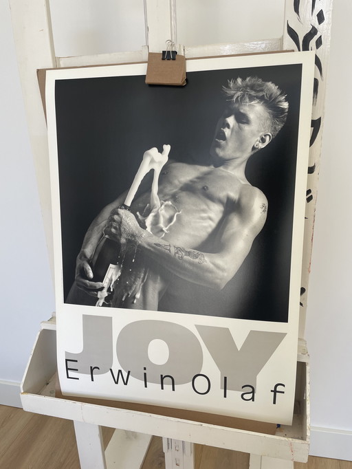 Erwin Olaf (1959-2023). Joy ( Marc), Copyright Erwin Olaf 1985, Imprimé en Hollande/No. 234