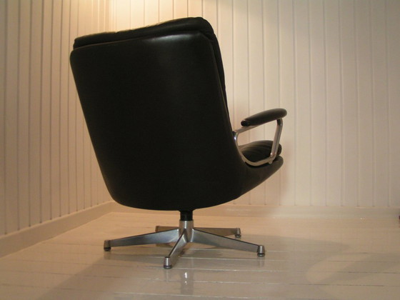 Image 1 of 3 sillones Gentilina I Strässle en estado original André Vandenbeuck