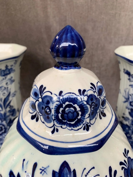 Set of Royal Delft blue vases. – Porcelain (photo 3 of 6)