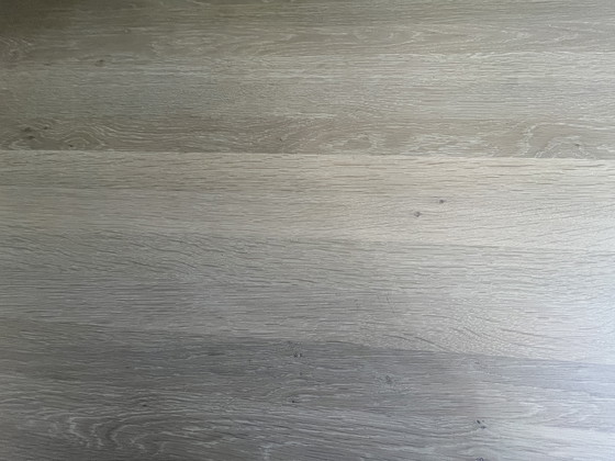 Image 1 of Withewash eiken eetkamertafel van de Machinefabriek Utrecht