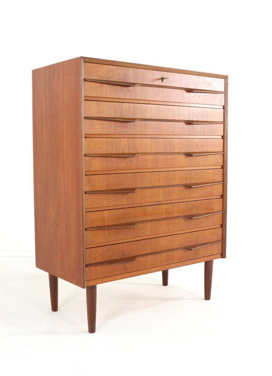 Image 1 of Deense hoge ladekast 'Olsted' vintage 