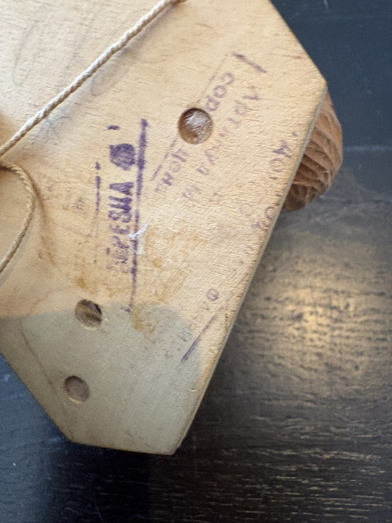 Image 1 of 2 antieke handgesculpteerde speelgoedberen USSR