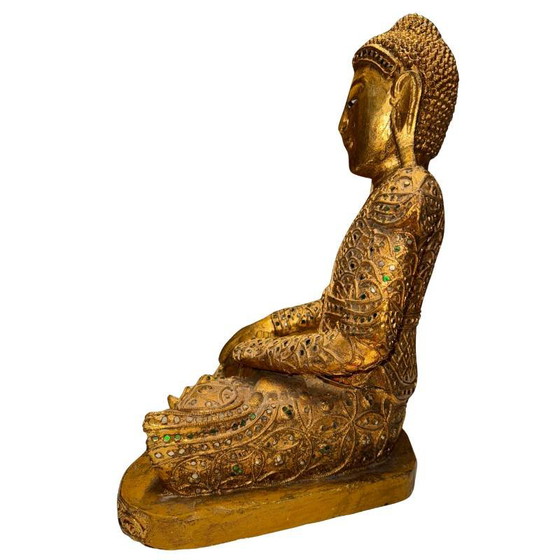 Estatua antigua de Buda Mandalay birmano – Madera dorada con decoración de vidrio – Myanmar c. 1880–1920 (photo 7 of 9)