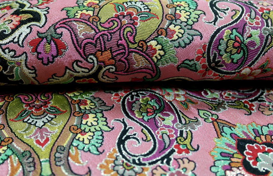 Image 1 of Oosters handgemaakt tafelkleed, zeer fijn vervaardigd uit zijden draden, 100 x 100 cm