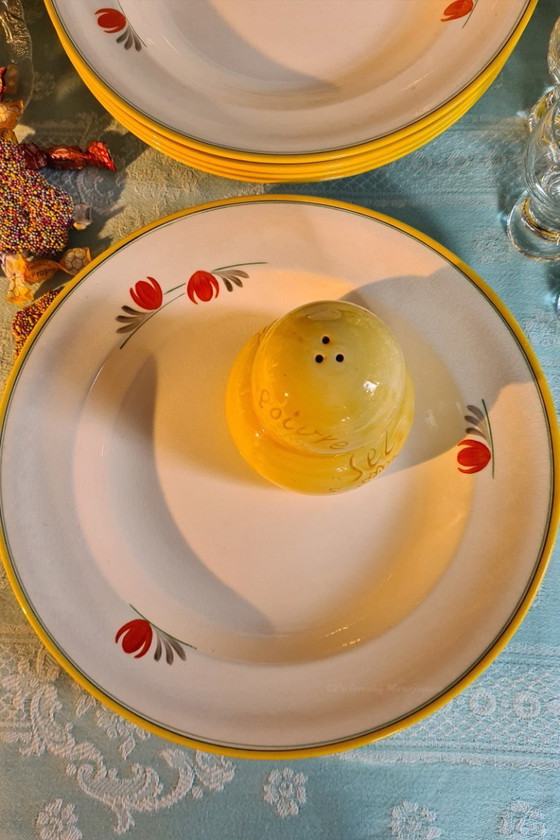 Image 1 of Antique Royal Pottery Factory South Holland-Plazuid plates (6) marked.