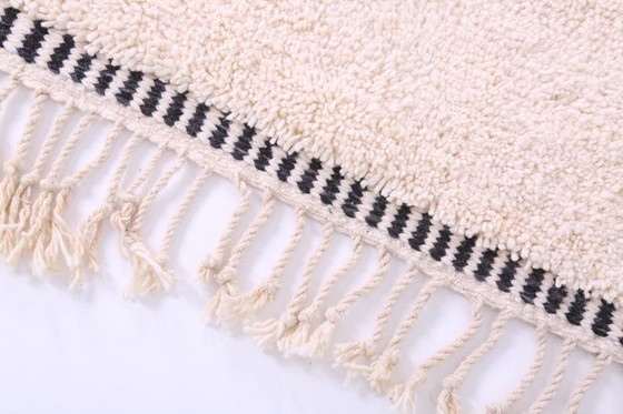 Image 1 of Berber rug in pure wool, handmade using traditional methods, 2/3 m