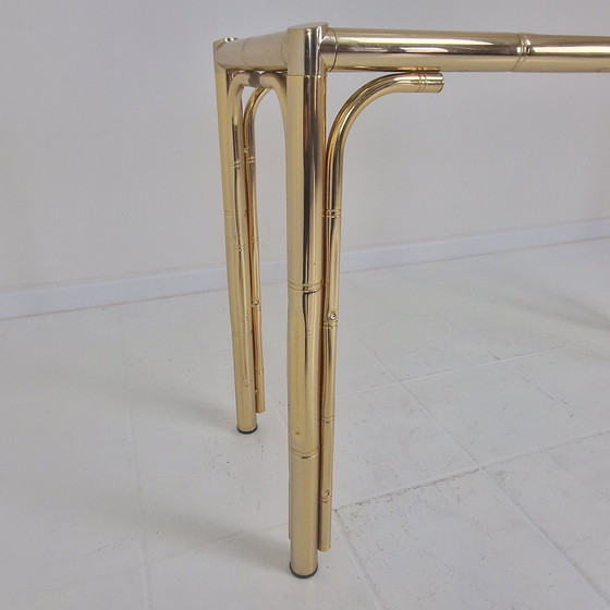 Image 1 of Tavolino rettangolare italiano in ottone, bambù e vetro fumé, anni '70