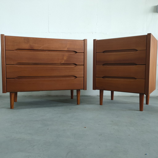 Ensemble de commodes scandinaves des années 1960-70 (petite et grande, 4 tiroirs chacune)